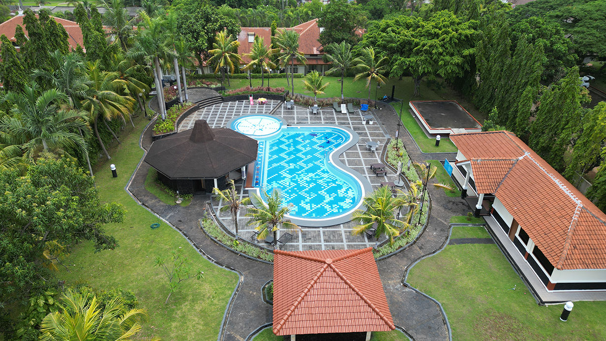 Aquamarine Swimming Pool